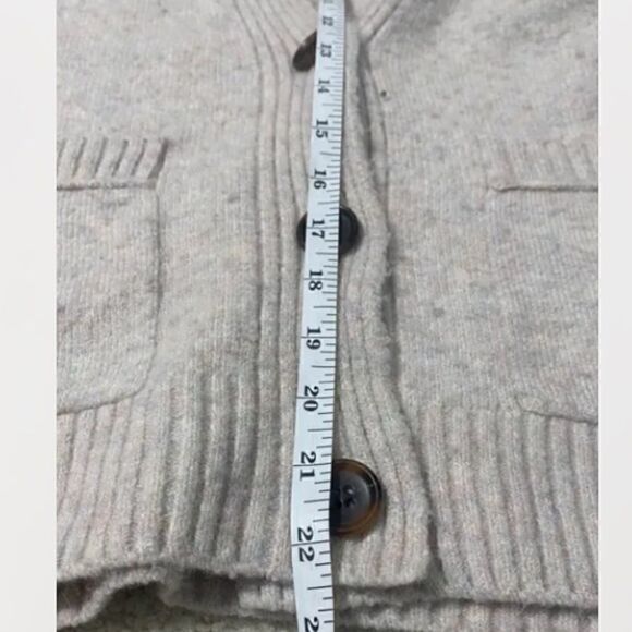 J Crew Cropped Cardigan Sweater In Supersoft Yarn Alpaca Blend Camel Oversized - Picture 6 of 7